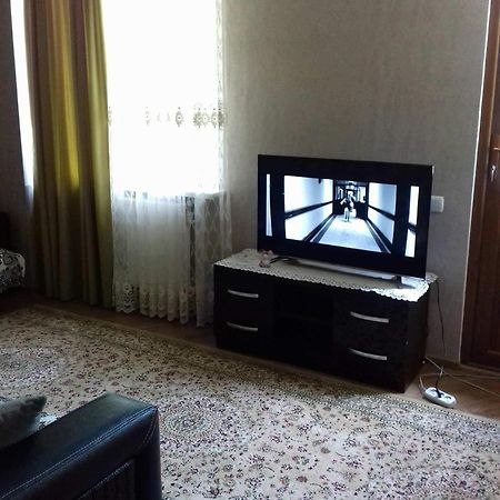 Hotel Family Hotel Chiatura Ngoại thất bức ảnh