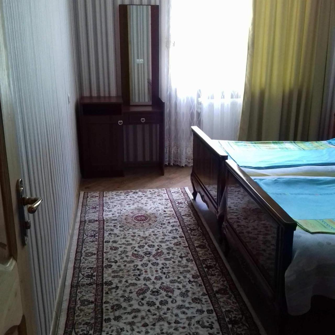 Hotel Family Hotel Chiatura Ngoại thất bức ảnh