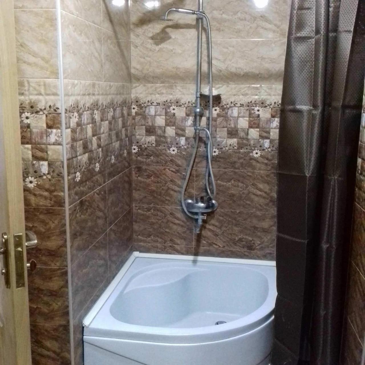 Hotel Family Hotel Chiatura Ngoại thất bức ảnh