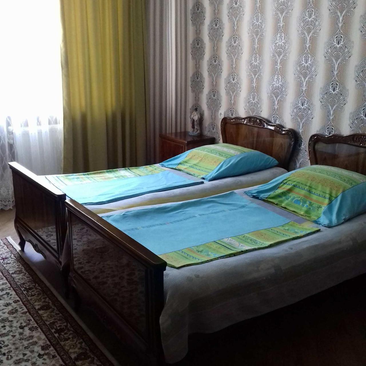 Hotel Family Hotel Chiatura Ngoại thất bức ảnh